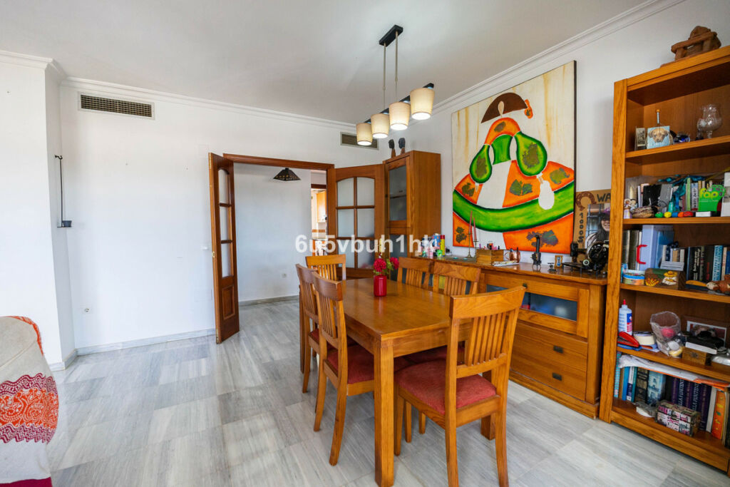 Ground Floor Apartment Alhaurin Golf Málaga - image 8