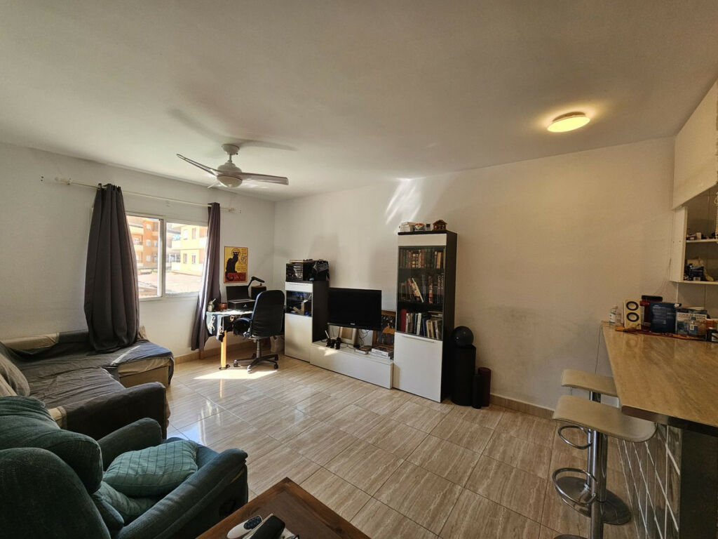 Middle Floor Apartment San Luis de Sabinillas Málaga - image 8
