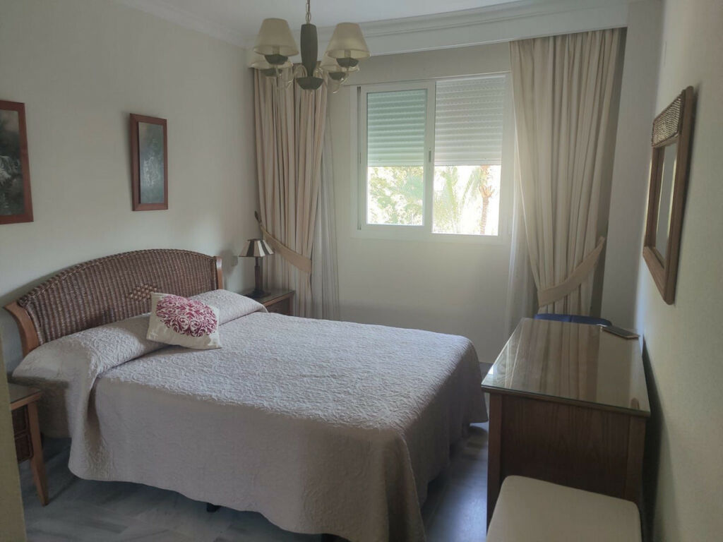 Middle Floor Apartment Marbella Málaga - image 8