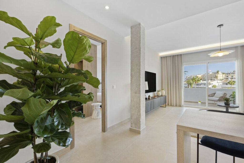 Penthouse Nueva Andalucía Málaga - image 9