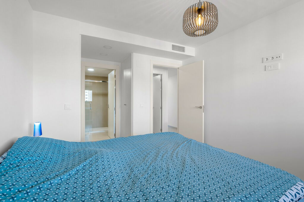 Middle Floor Apartment Punta Prima Alicante - image 9