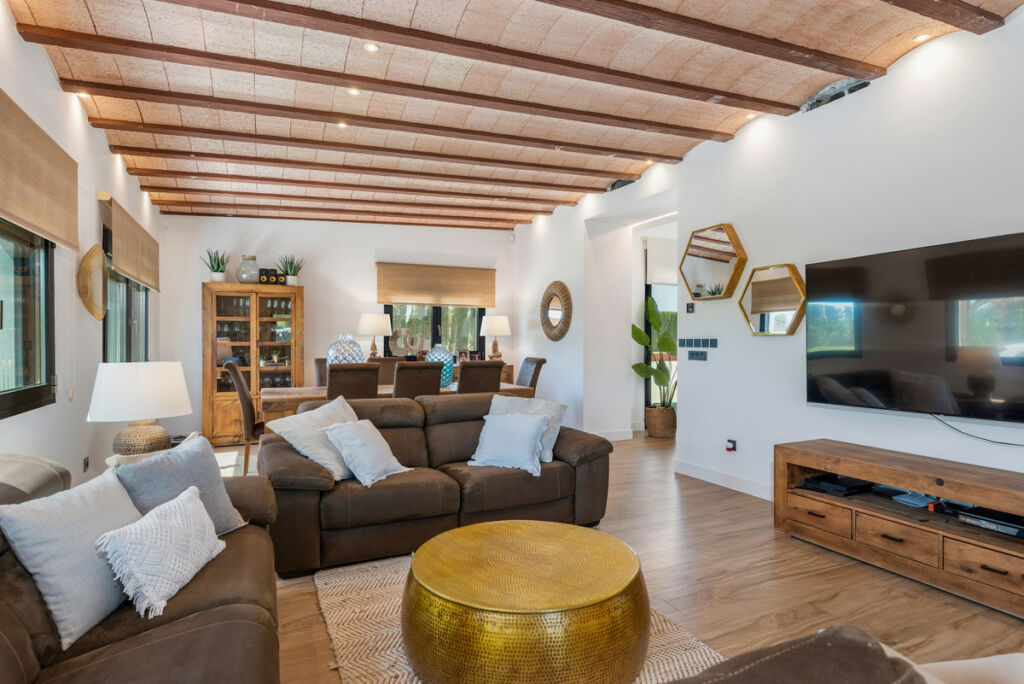 Detached Villa Elche Alicante - image 11