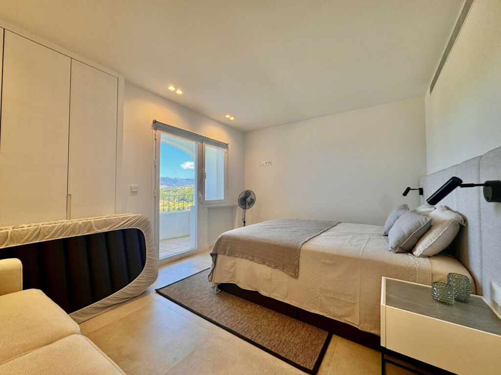 Middle Floor Apartment Puerto de Cabopino Málaga - image 24