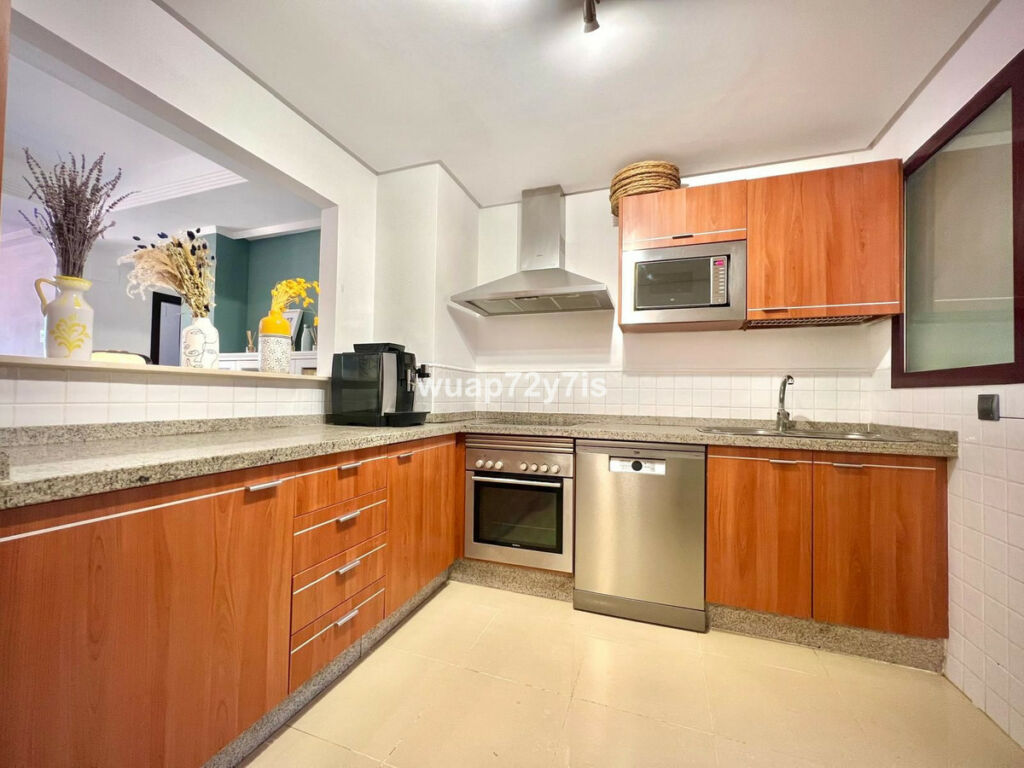 Penthouse La Mairena Málaga - image 9
