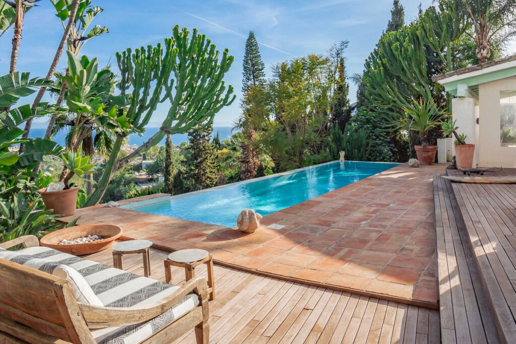 Detached Villa Sierra Blanca Málaga - image 9