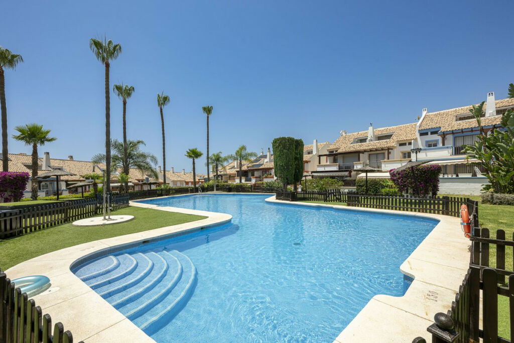 Townhouse Marbella Málaga - image 9