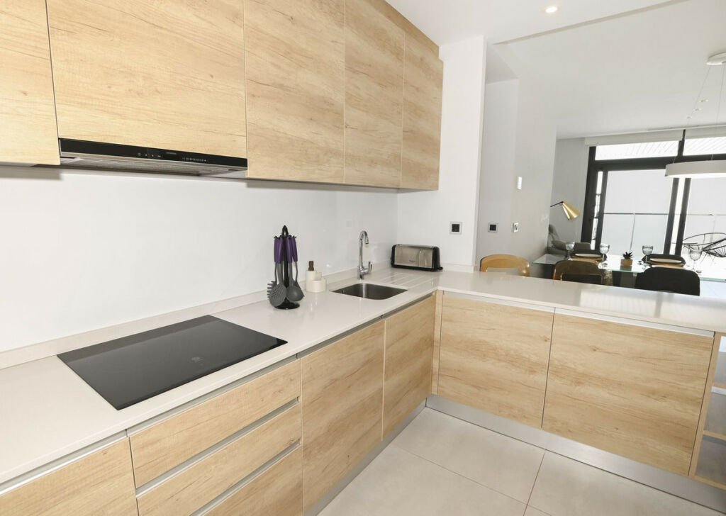 Middle Floor Apartment Benidorm Alicante - image 9