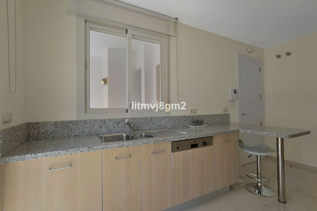 Townhouse La Cala Golf Málaga - image 9