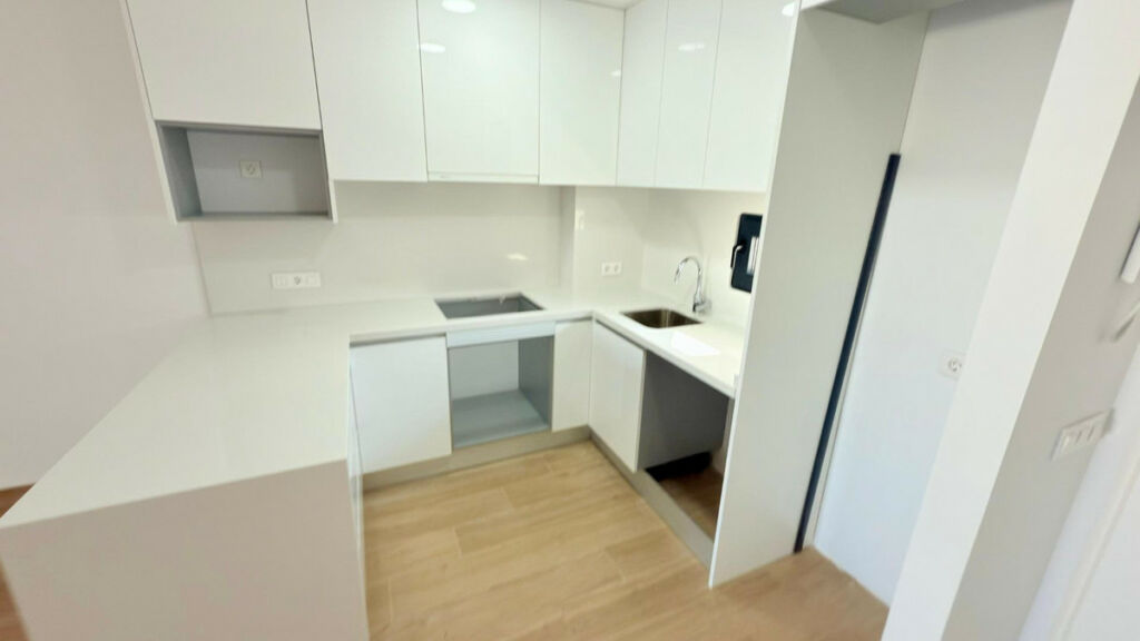 Middle Floor Apartment Finestrat Alicante - image 9