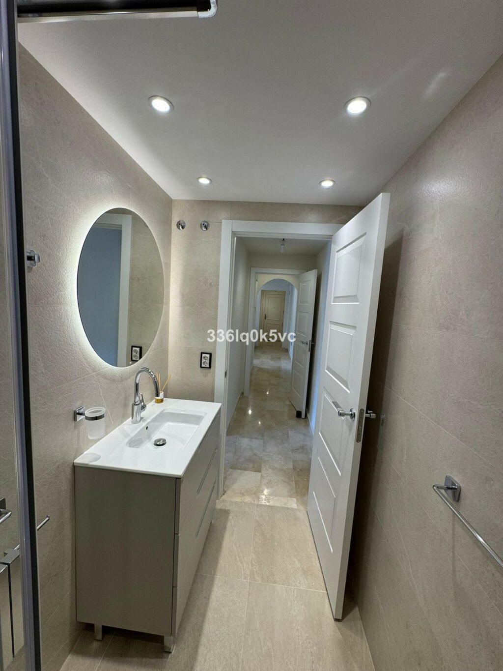Top Floor Apartment Benahavís Málaga - image 9