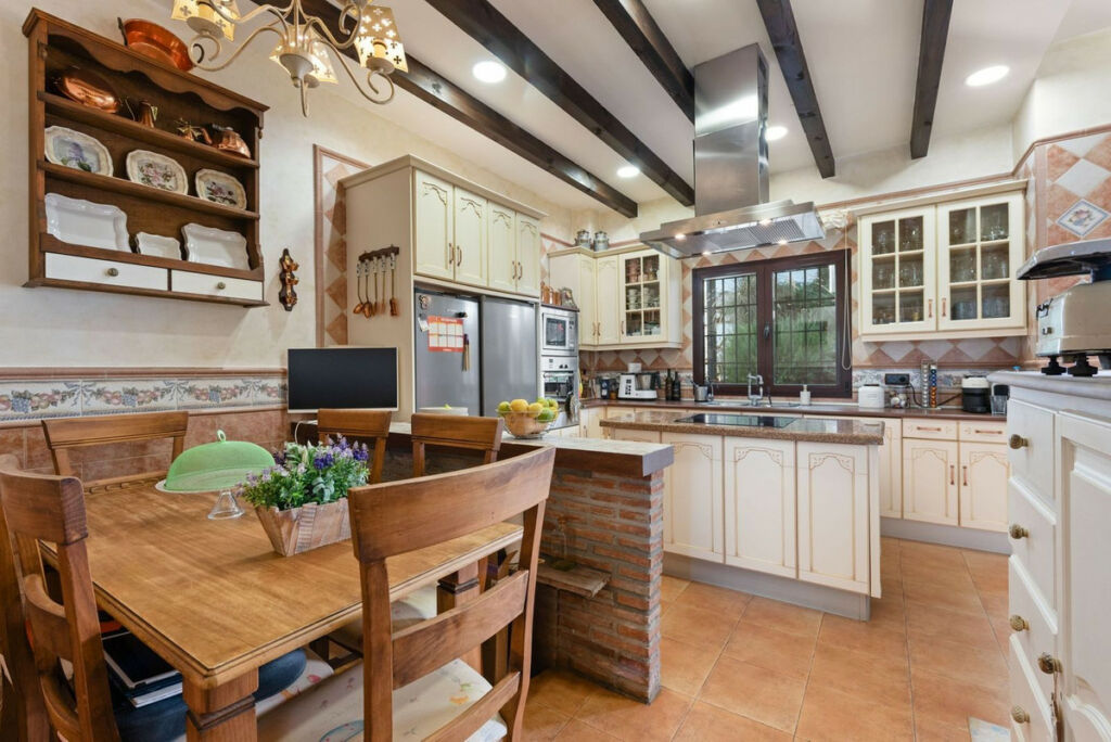 Detached Villa Alhaurín de la Torre Málaga - image 9