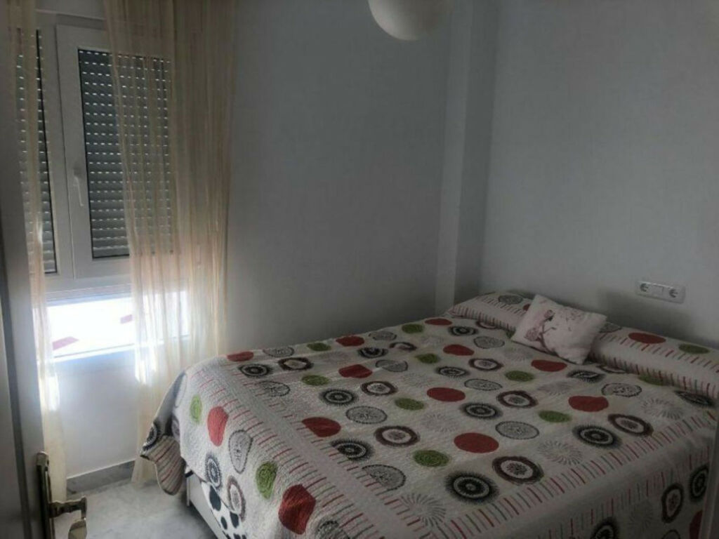 Middle Floor Apartment Nueva Andalucía Málaga - image 9
