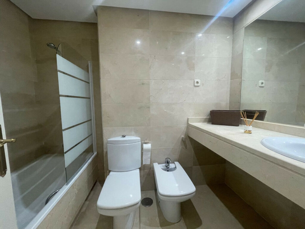 Ground Floor Apartment Nueva Andalucía Málaga - image 9