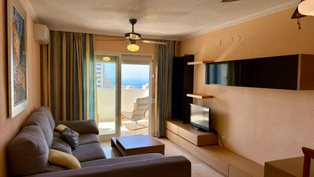Middle Floor Apartment Benidorm Alicante - image 9