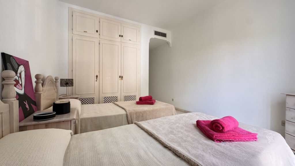 Penthouse Duplex El Presidente Málaga - image 8