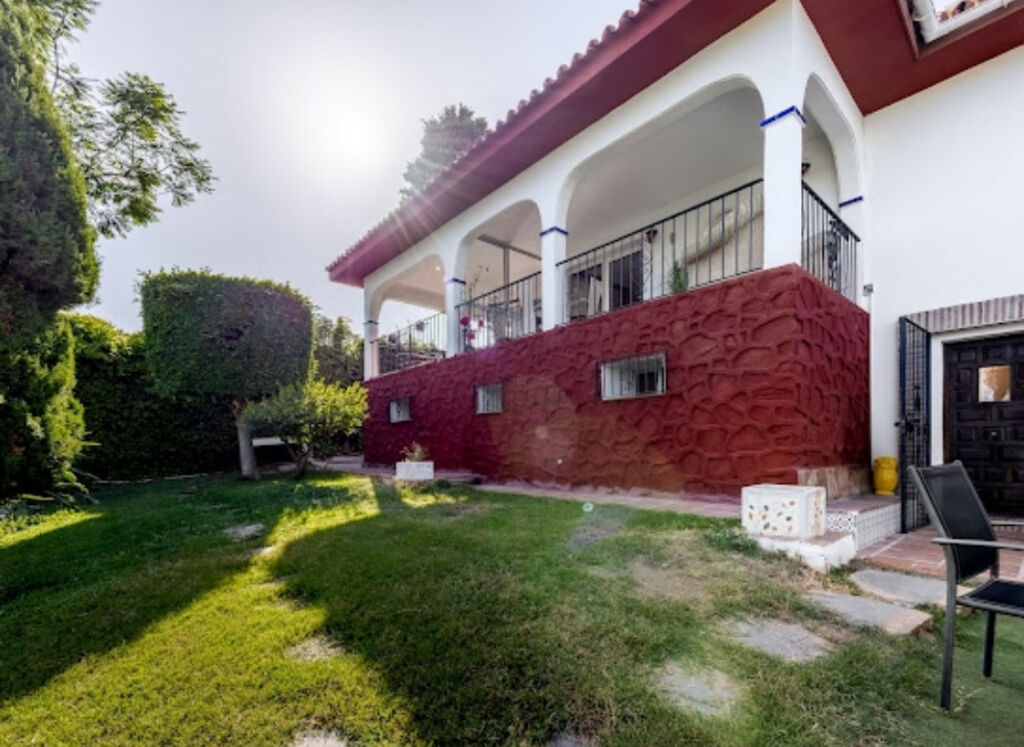 Detached Villa Marbella Málaga - image 9