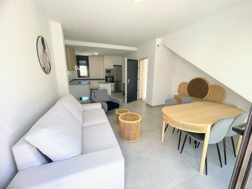 Penthouse Villamartin Alicante - image 9