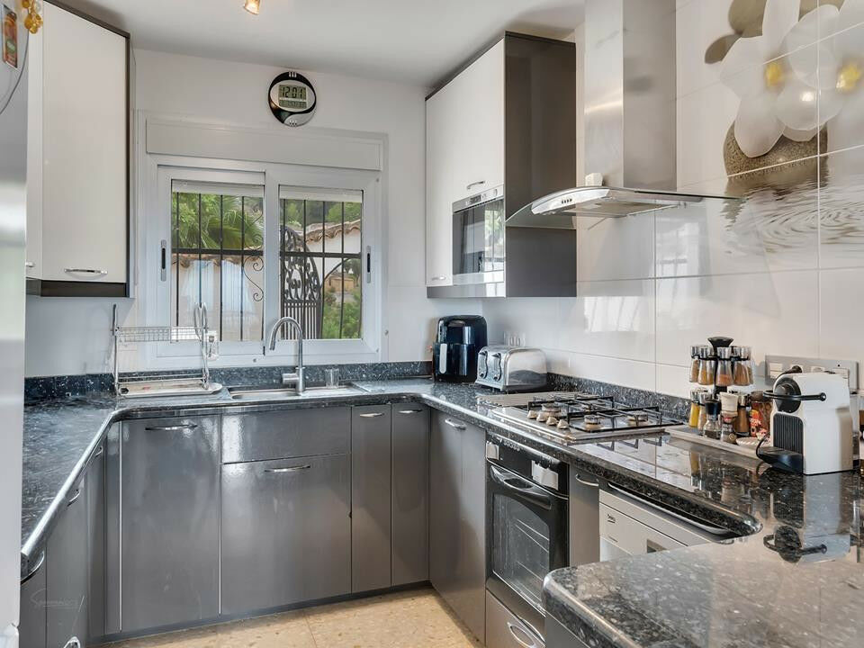 Detached Villa Benidoleig Alicante - image 9
