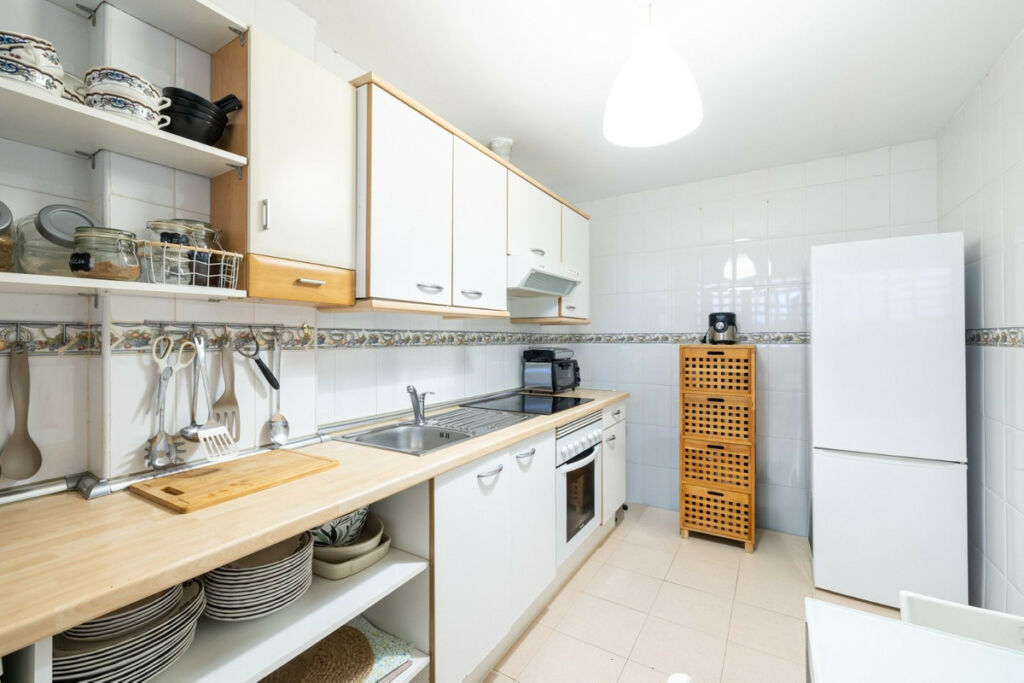 Middle Floor Apartment Riviera del Sol Málaga - image 9