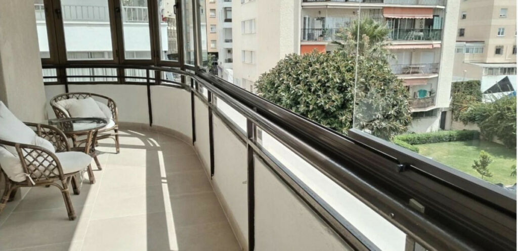 Middle Floor Apartment Marbella Málaga - image 9