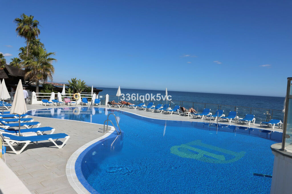 Townhouse Estepona Málaga - image 9