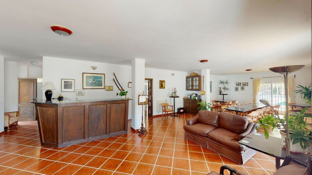 Detached Villa Macharaviaya Málaga - image 9