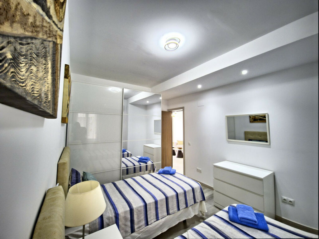 Middle Floor Apartment Marbella Málaga - image 9