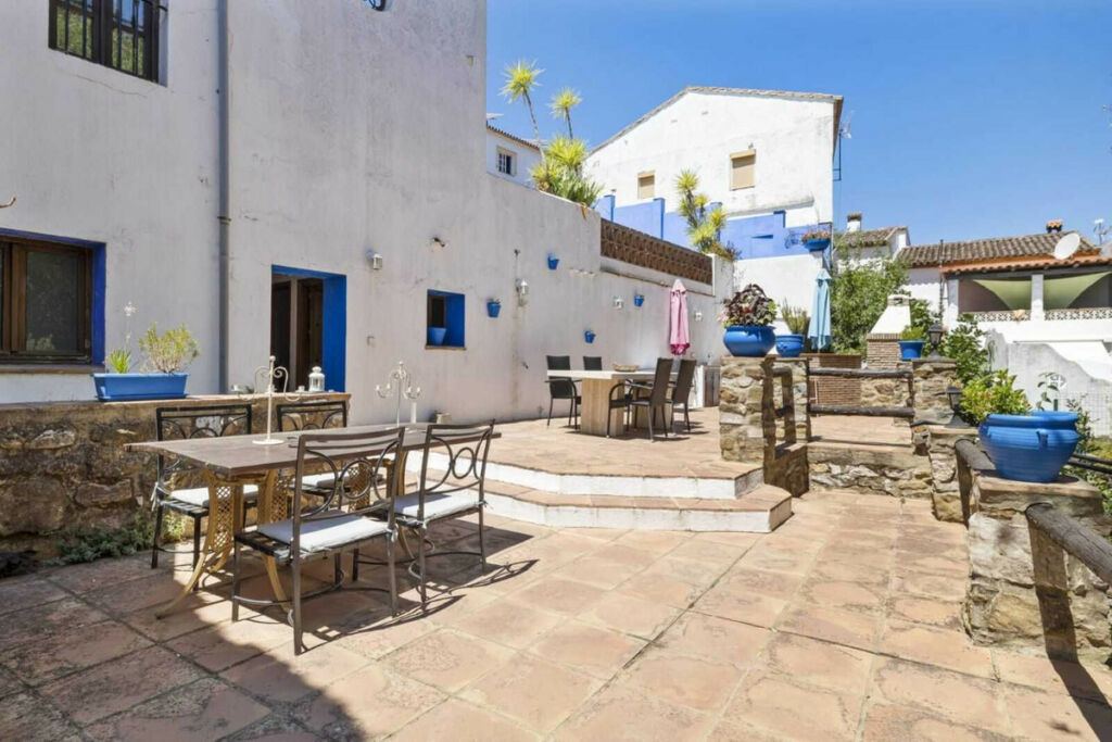Detached Villa Cortes de la Frontera Málaga - image 9