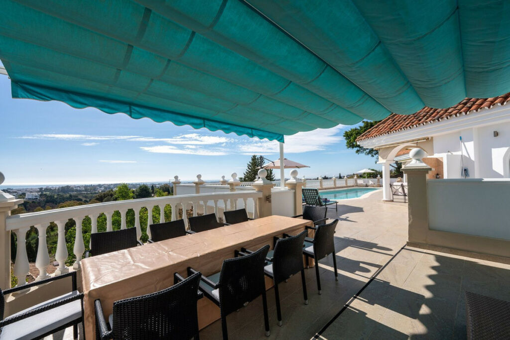 Detached Villa La Quinta Málaga - image 9