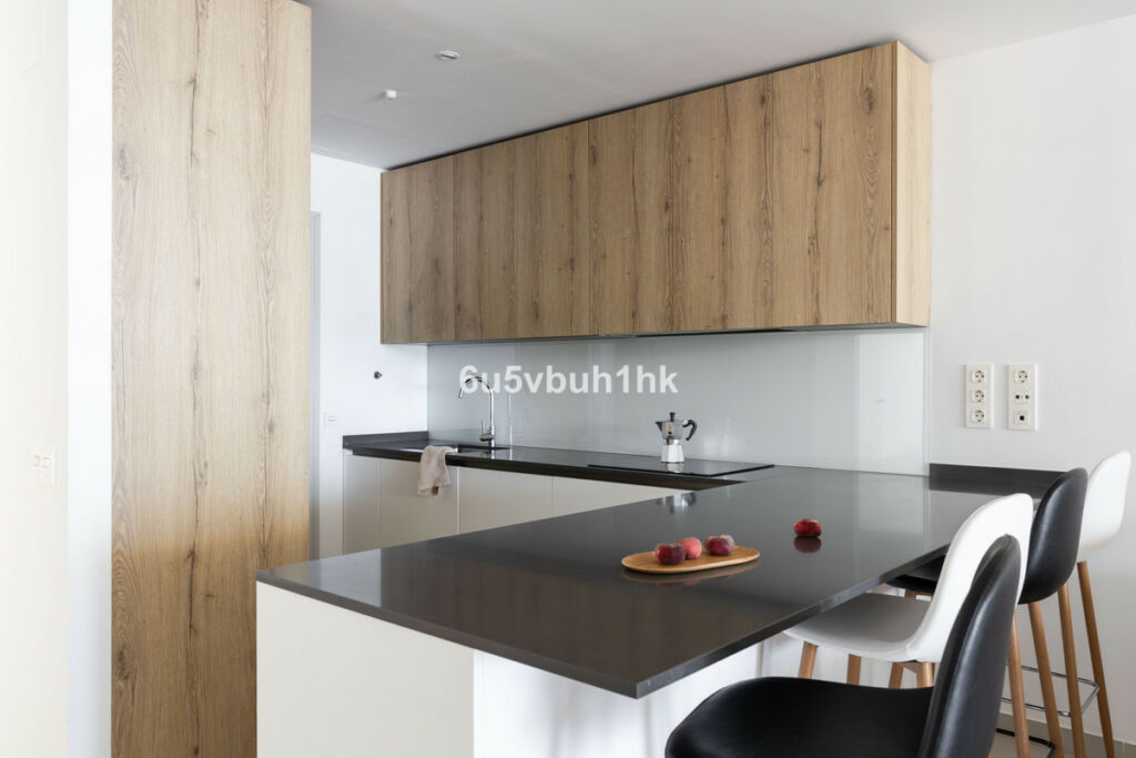 Ground Floor Apartment La Capellania Málaga - image 9