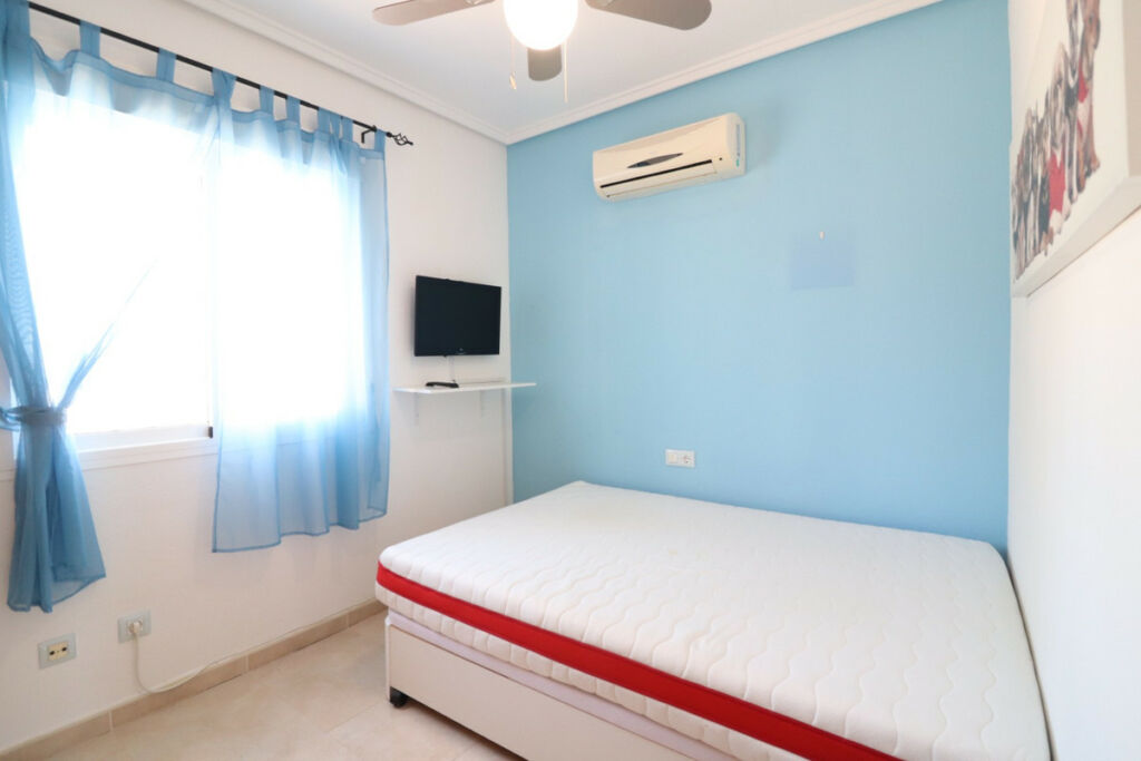 Detached Villa Rojales Hills Alicante - image 9