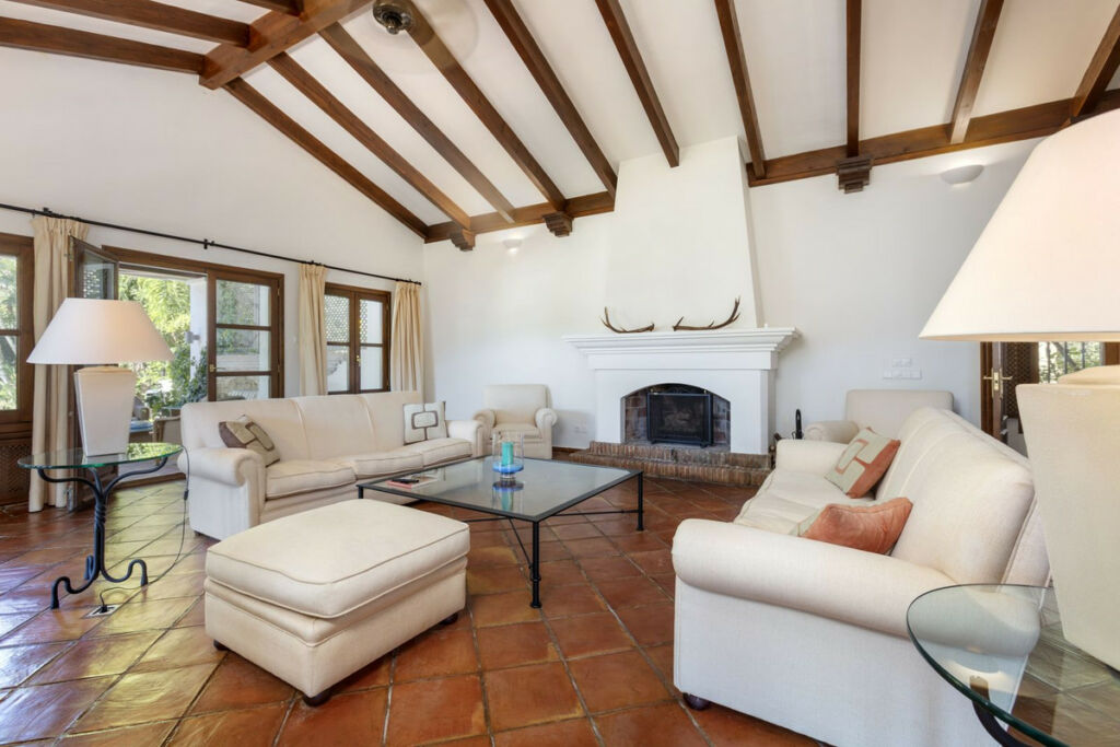 Detached Villa Benahavís Málaga - image 10