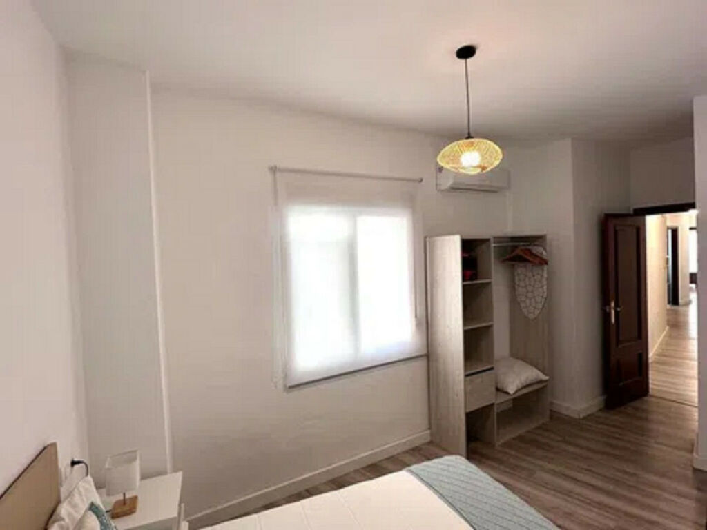Middle Floor Apartment Málaga Centro Málaga - image 9