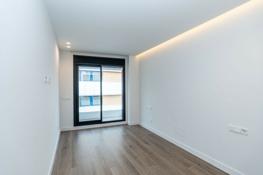 Middle Floor Apartment Fuengirola Málaga - image 9