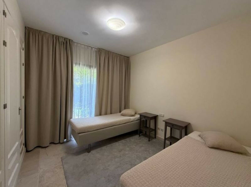 Ground Floor Apartment Estepona Málaga - image 9