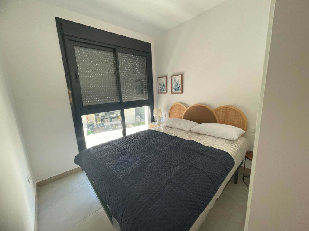 Middle Floor Apartment Villamartin Alicante - image 9