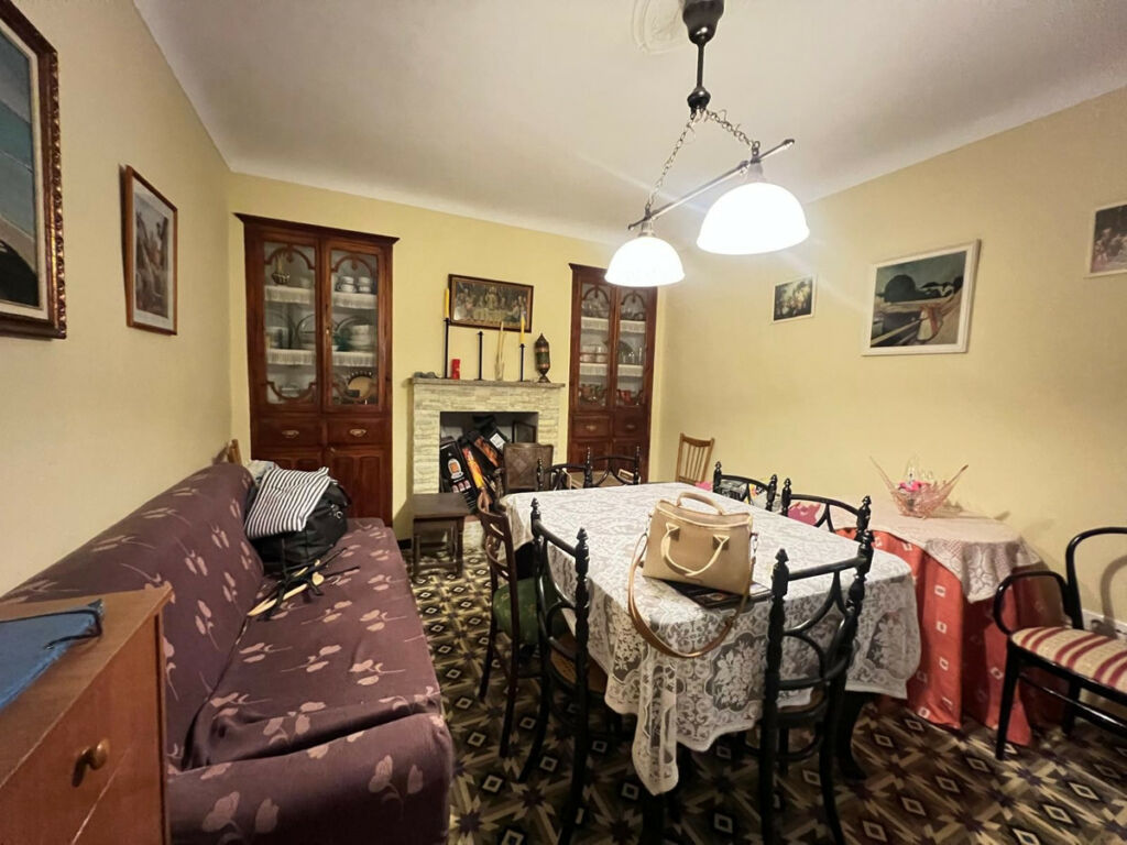 Townhouse Pinoso Alicante - image 9
