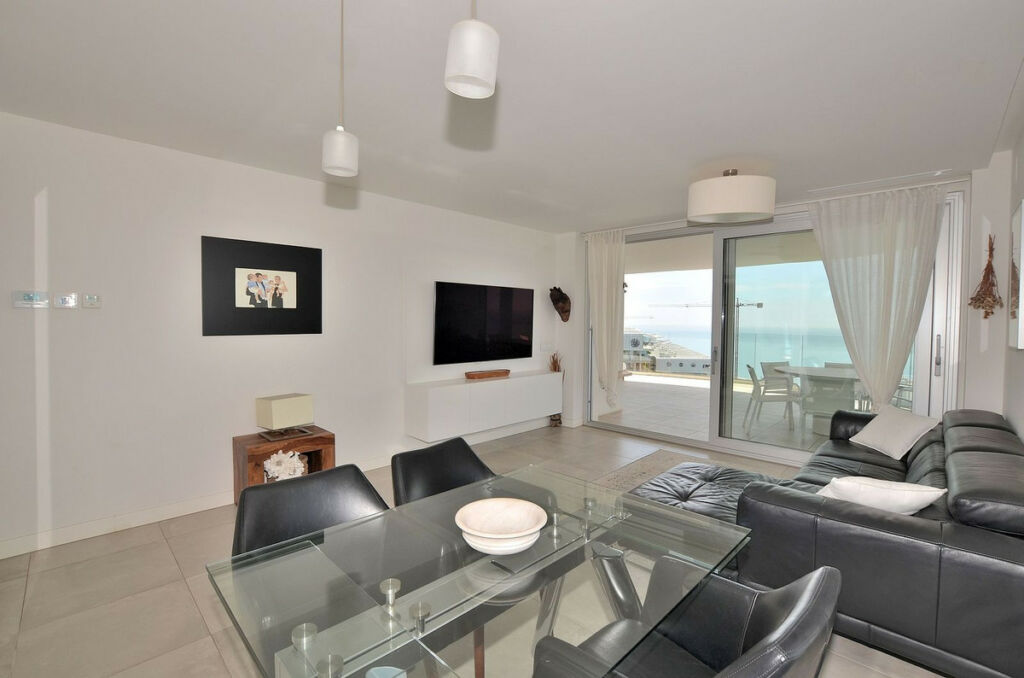 Middle Floor Apartment Fuengirola Málaga - image 9