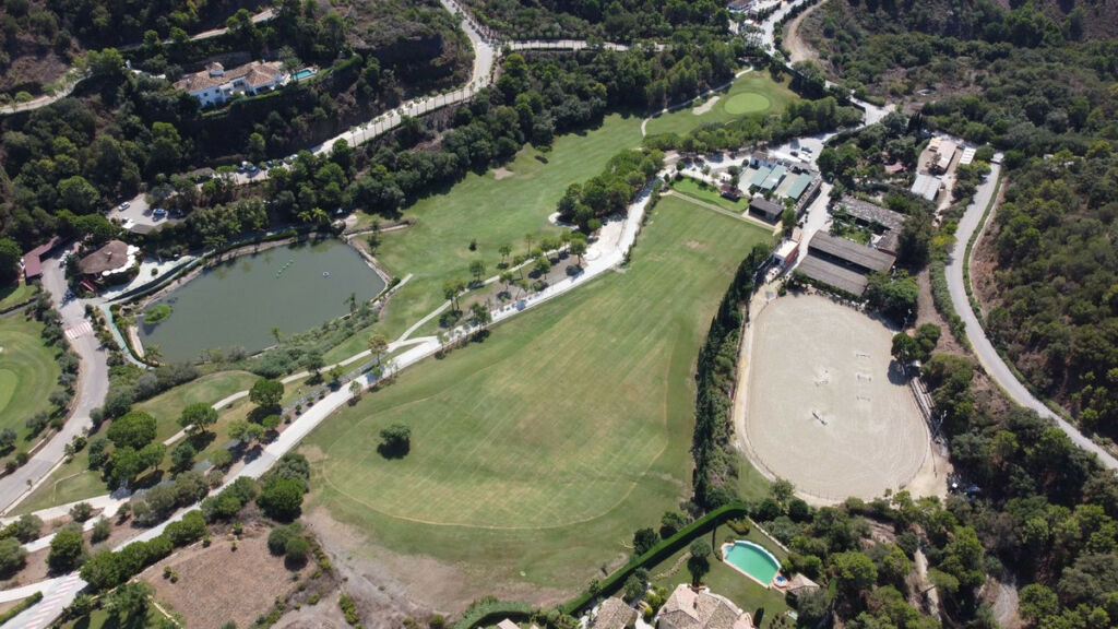 Residential Plot Benahavís Málaga - image 9