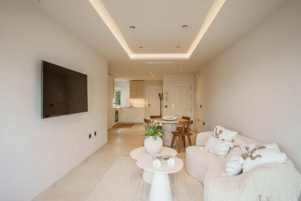 Penthouse La Quinta Málaga - image 9