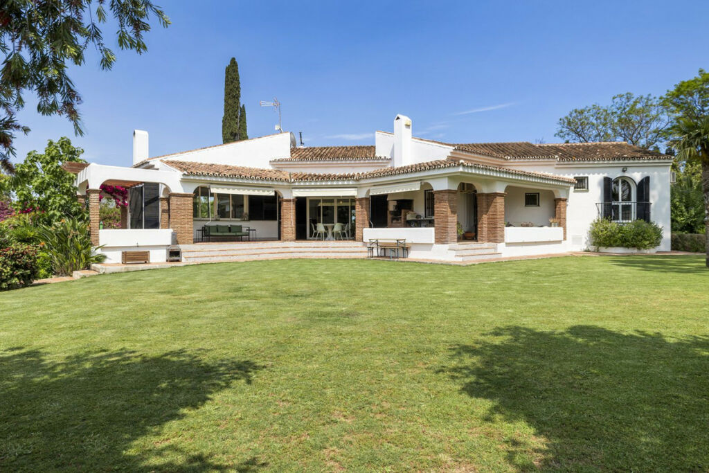 Detached Villa Alhaurín el Grande Málaga - image 9