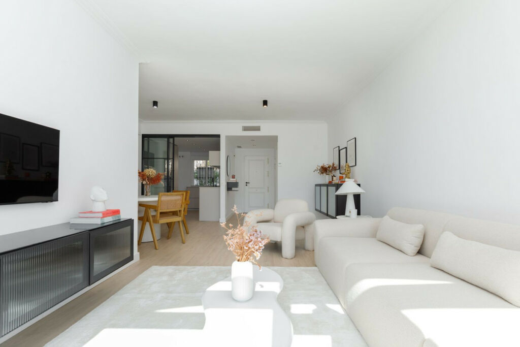 Ground Floor Apartment La Quinta Málaga - image 9