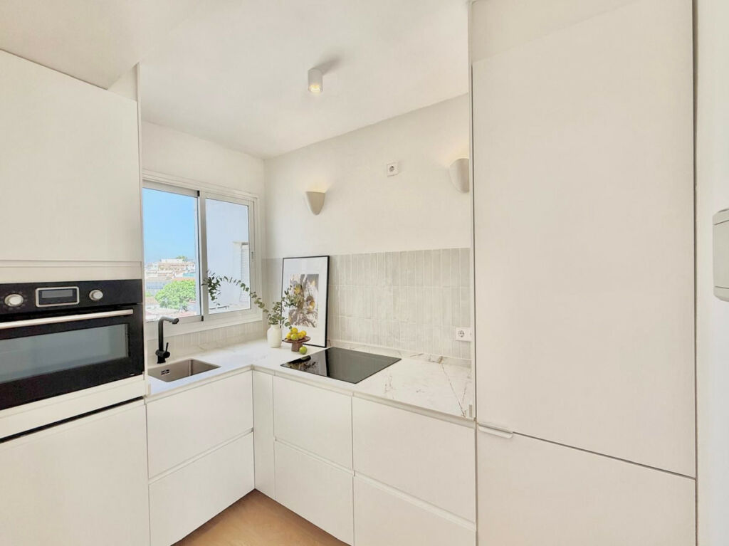 Penthouse Fuengirola Málaga - image 9