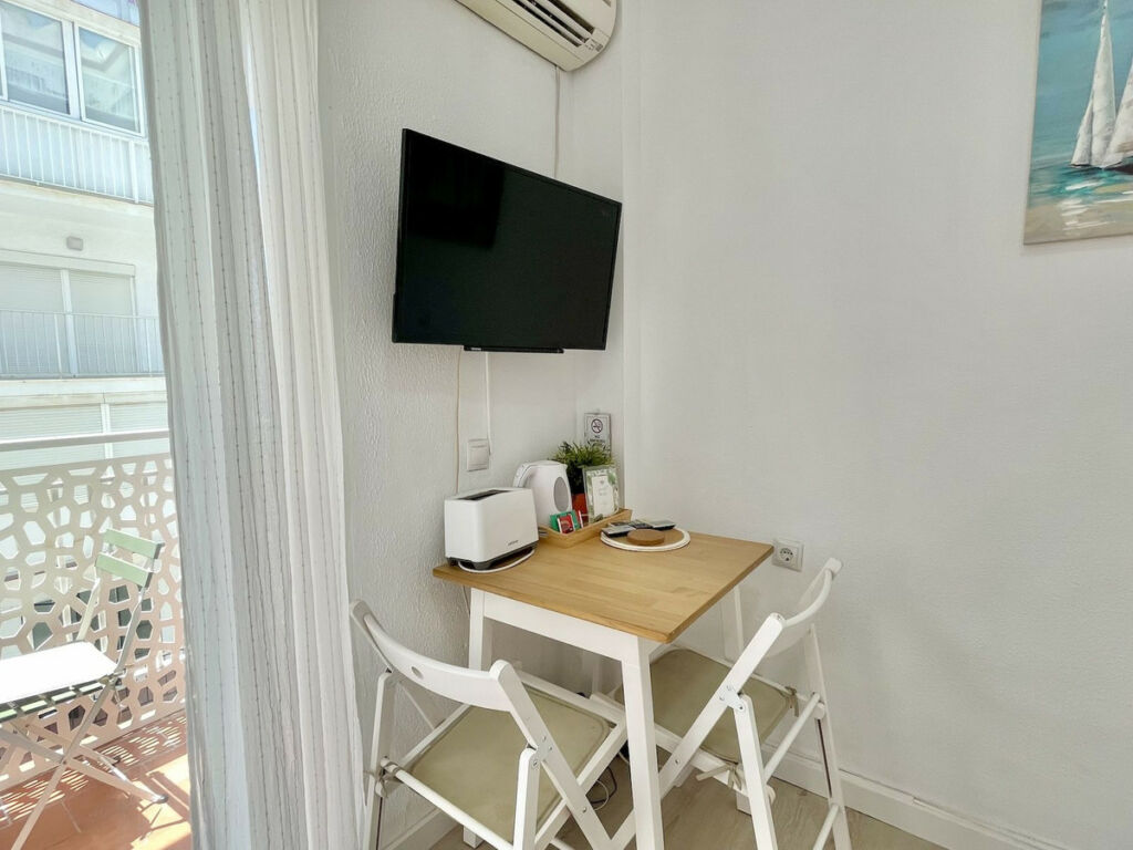 Middle Floor Studio Nerja Málaga - image 9
