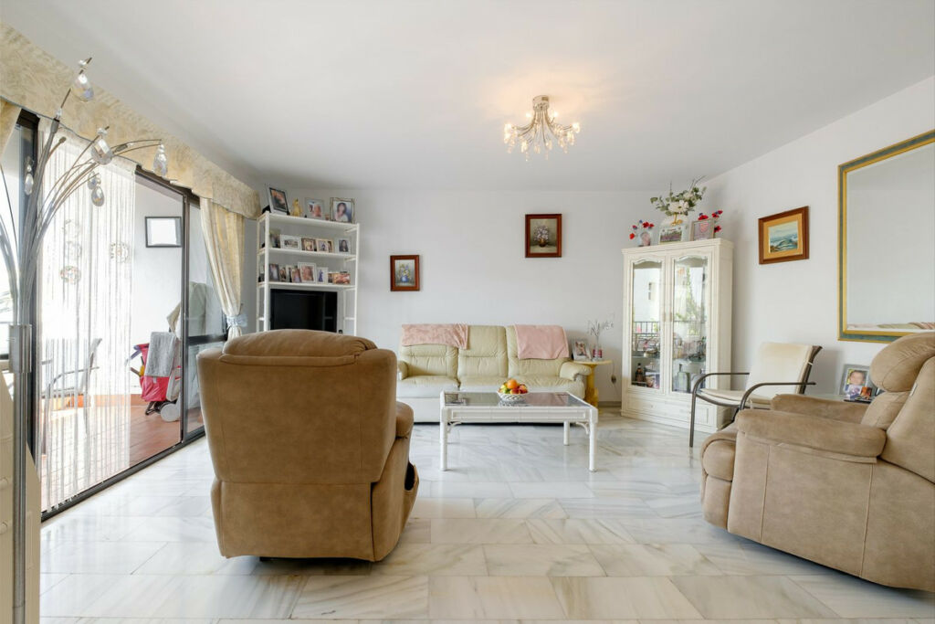 Middle Floor Apartment Nerja Málaga - image 9