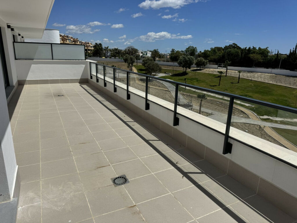 Penthouse Selwo Málaga - image 5