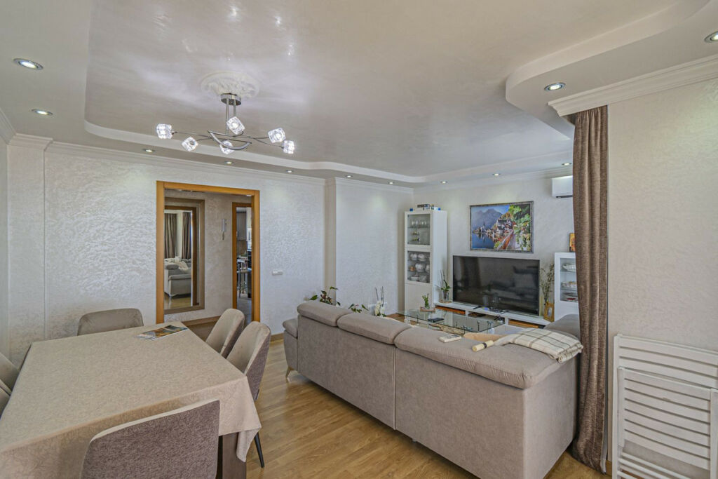 Top Floor Apartment Diana Park Málaga - image 9
