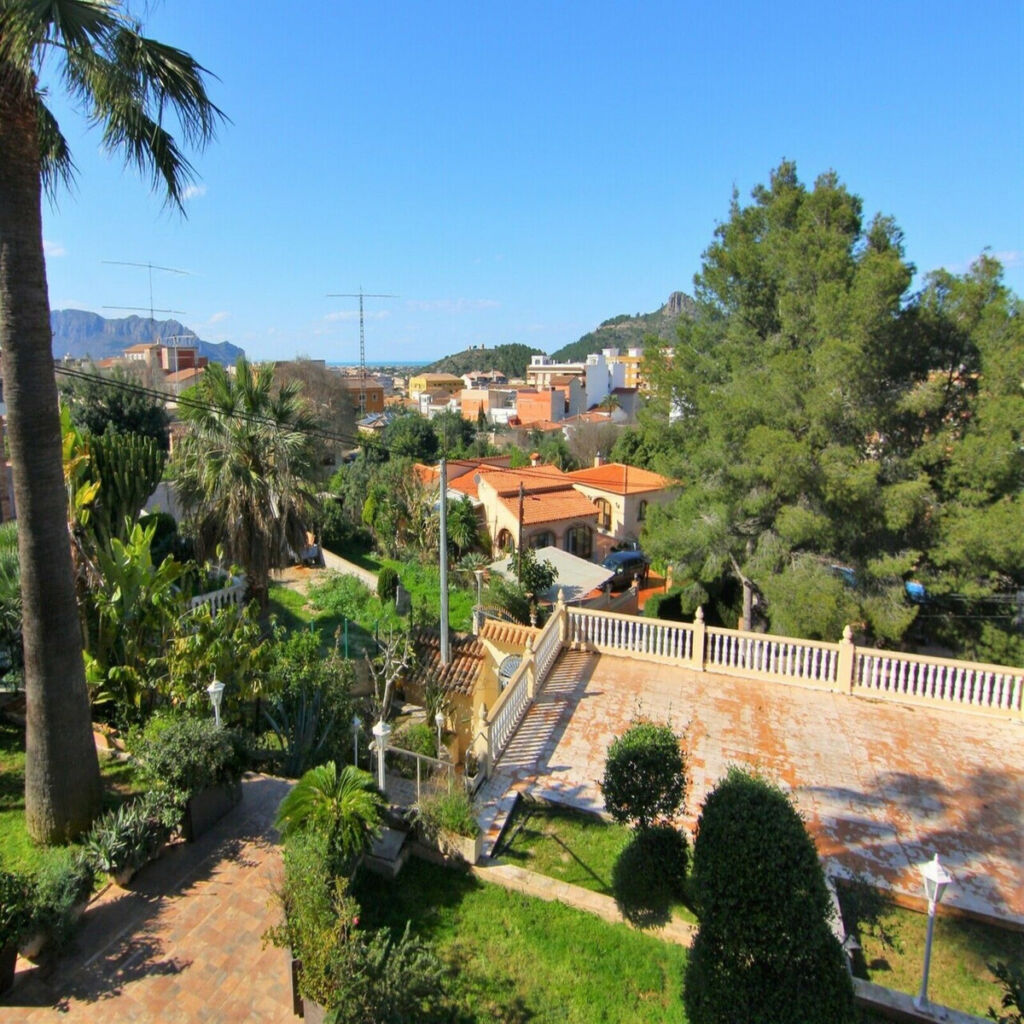 Detached Villa Pedreguer Alicante - image 9
