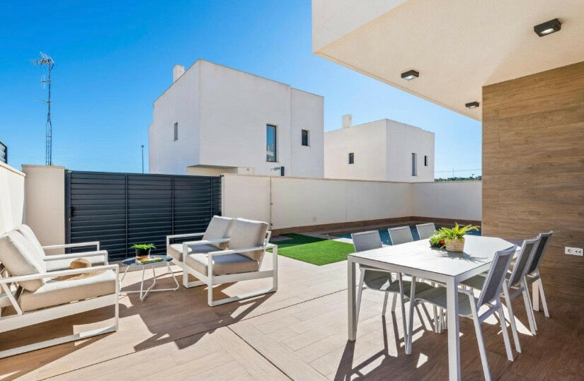 Detached Villa San Miguel de Salinas Alicante - image 14