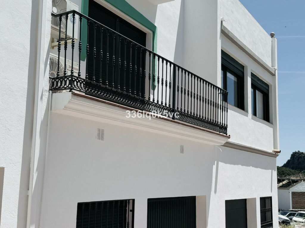 Semi-Detached House Benahavís Málaga - image 9